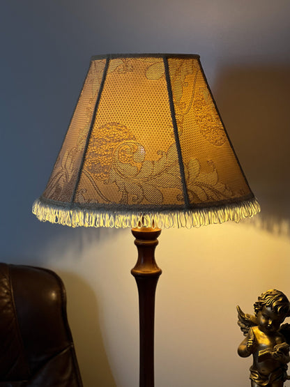 A handcrafted beige lampshade with a pattern, suitable for table lamps and floor lamps. № 3808