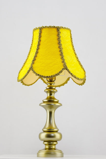 Victorian yellow silk lampshade for table lamps. № 0302