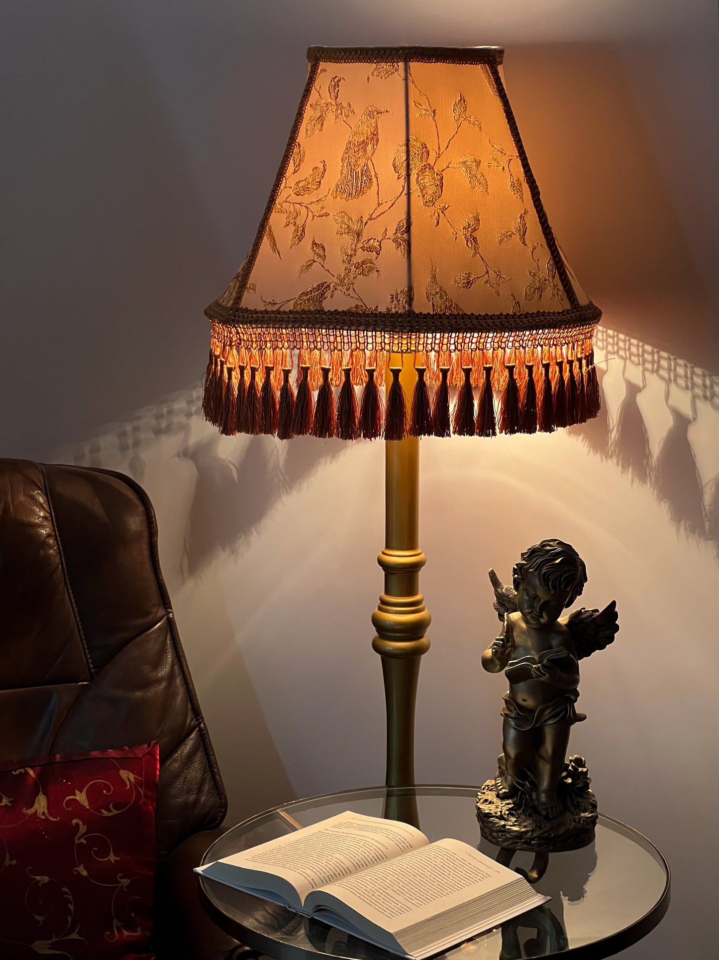Lampshade. Art Victorian Fabric Lampshade with Birds and Fringe. 7109