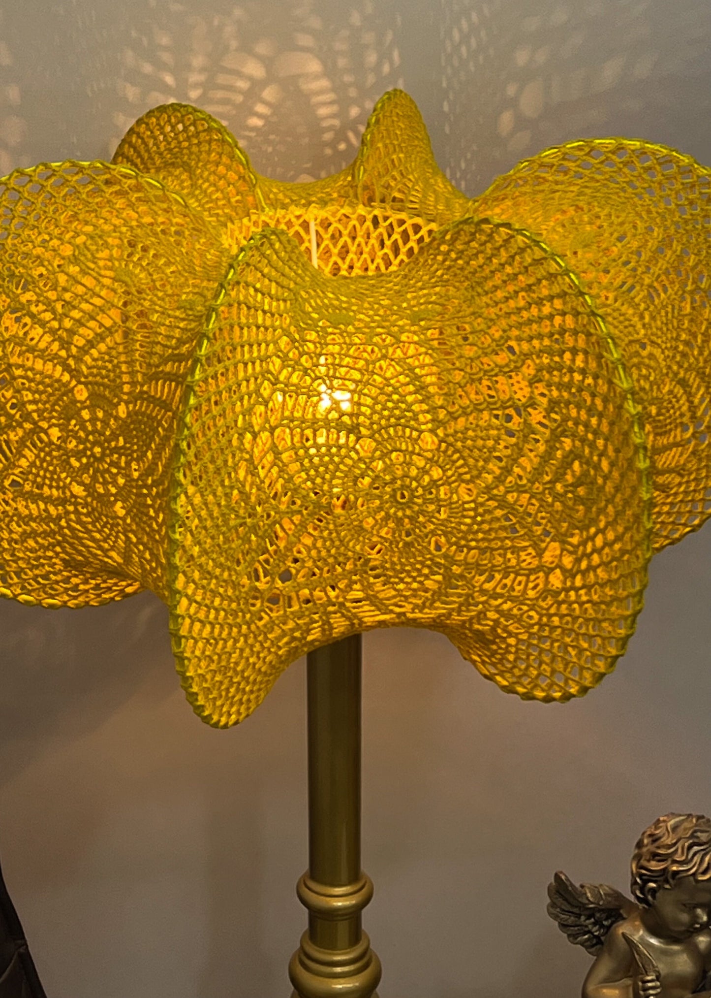 Lampshade for a lamp. A set of a knitted bright yellow lampshade and a pillow. 2204