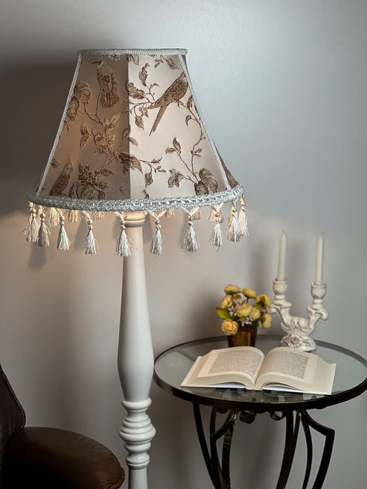 Lampshade, fabric lampshade. An elegant fringed lampshade with a Victorian pattern. 3802