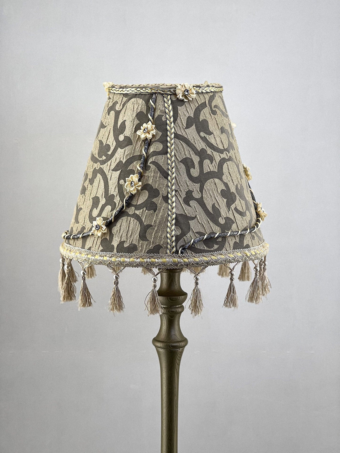 Lampshade for the lamp. Silk luxury accent lampshade 0206