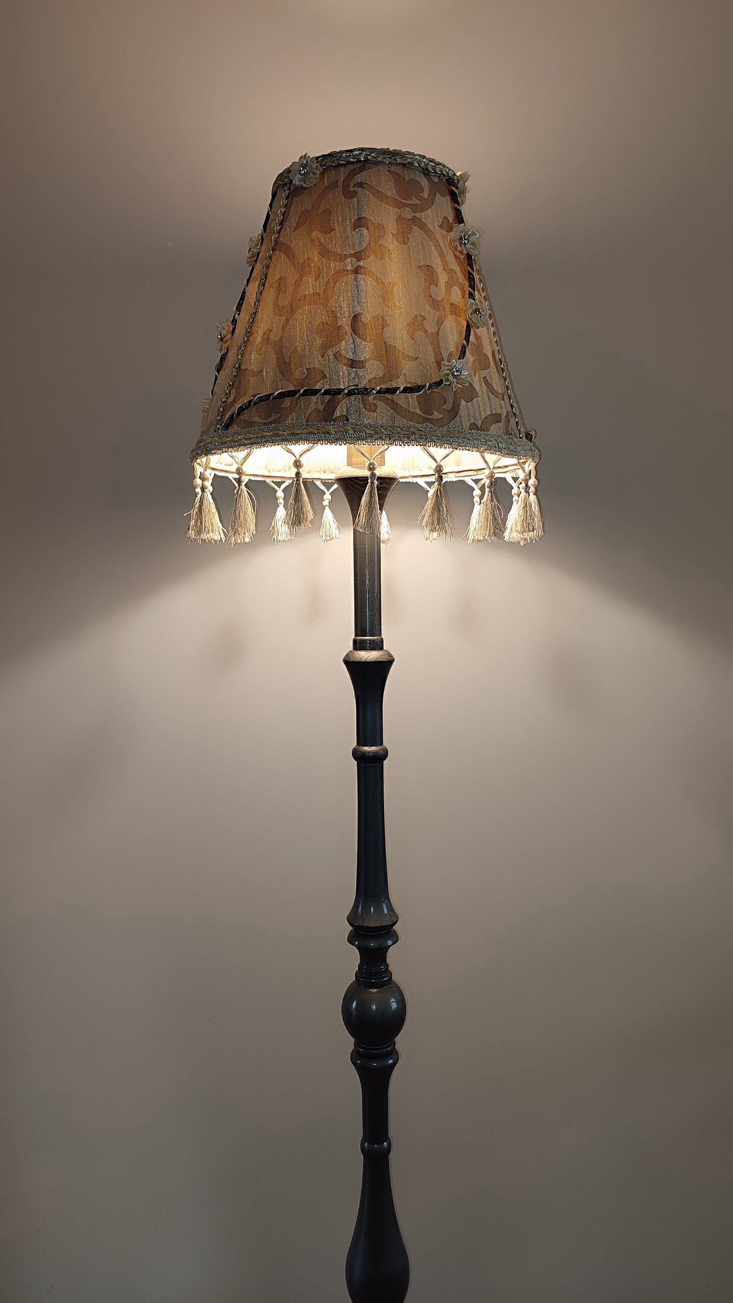 Lampshade for the lamp. Silk luxury accent lampshade 0206