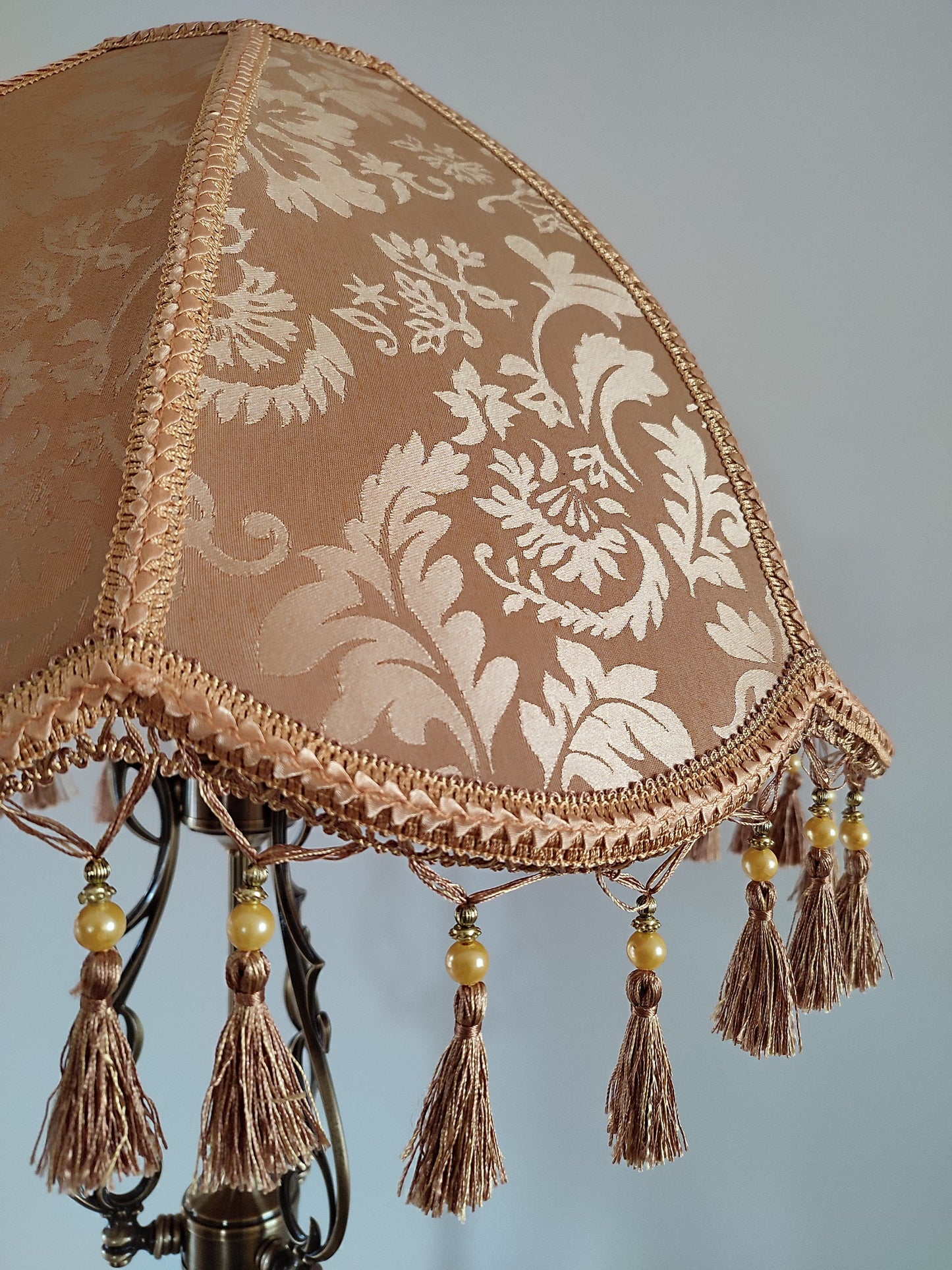 Floor lamp, lamp floor, Victorian Style, fabric lampshade, brass lamp base. 2602м